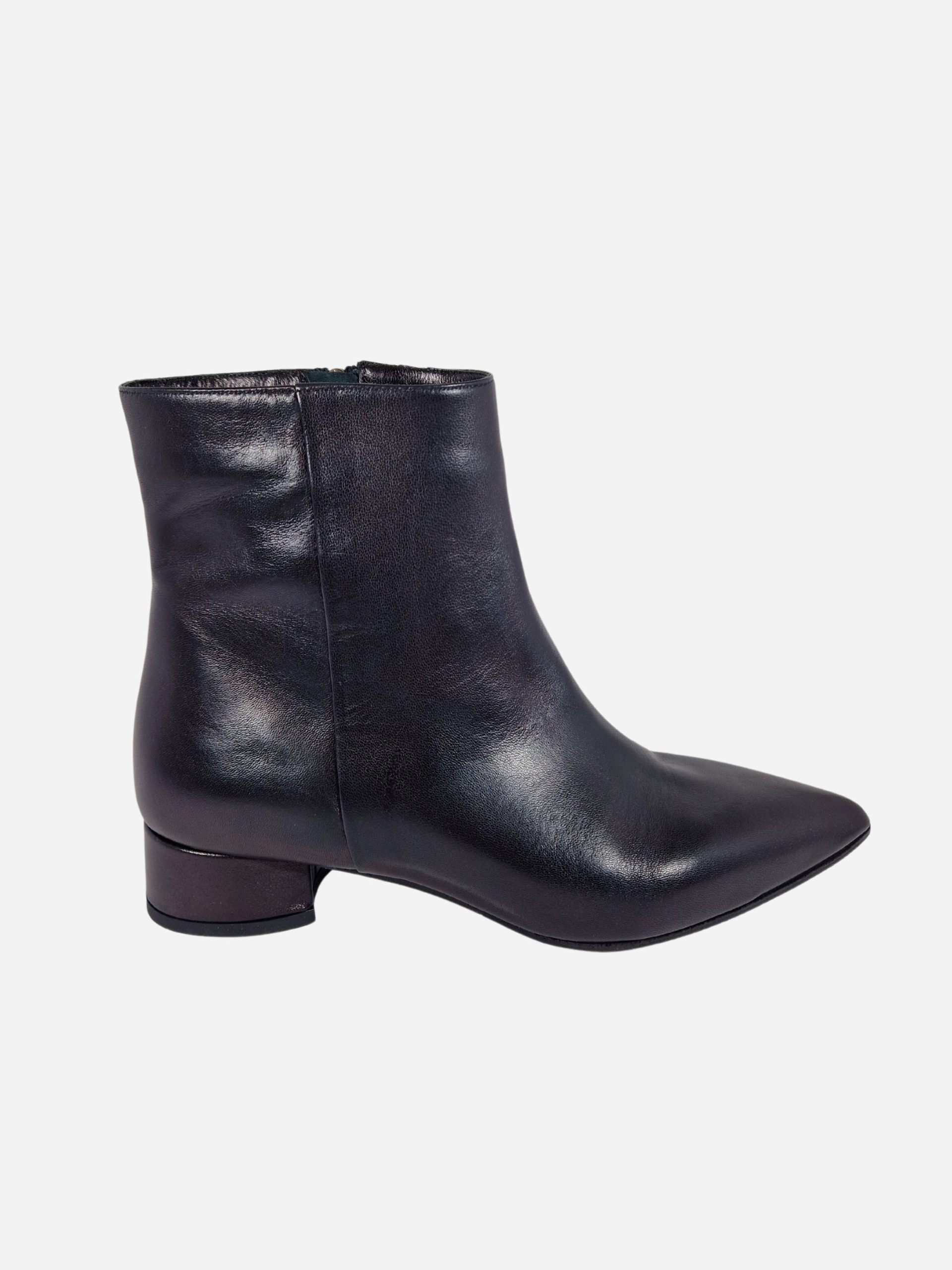 tronchetti in pelle nera con tacco basso franco russo