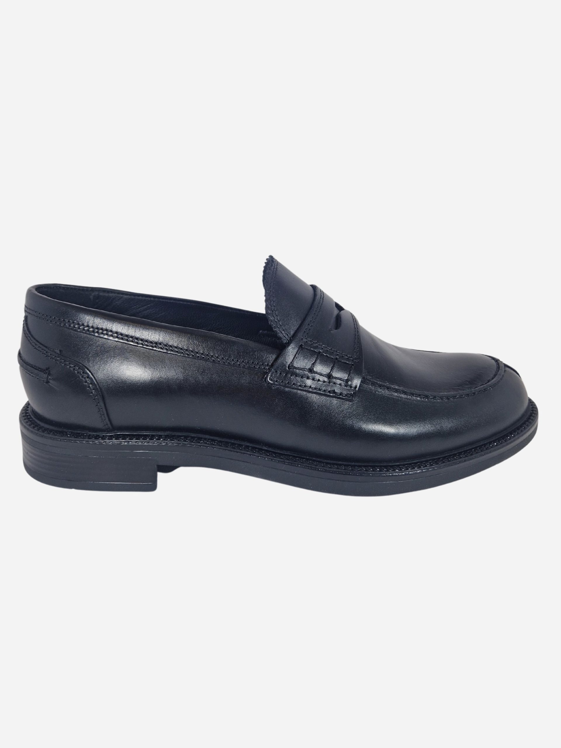mocassini in pelle neri uomo 1095M studio mode